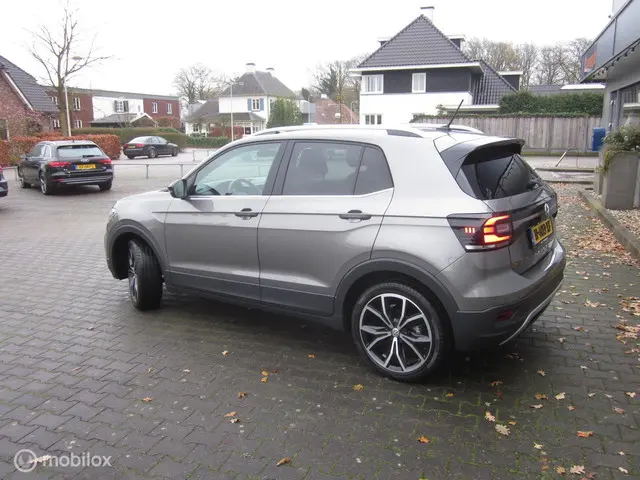 Volkswagen T-Cross 2