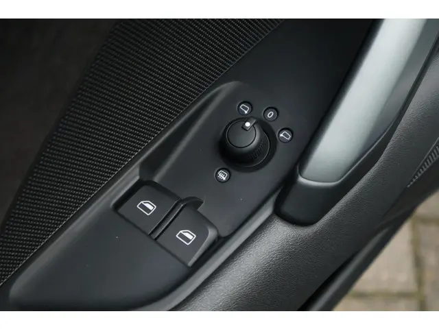 Audi TT Roadster 1.8 TFSI Pro Line + 2018 Benzine 36