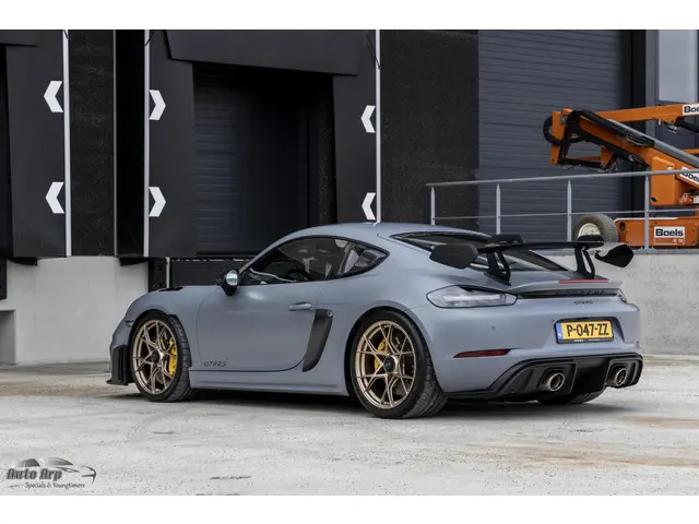 Porsche 718 GT4 RS 2022 Benzine 14
