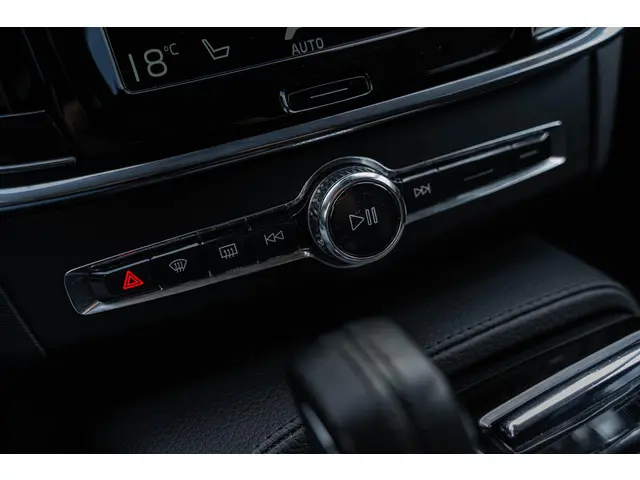 Volvo V90 2.0 T6 AWD Inscription 2021 Hybride Benzine 38
