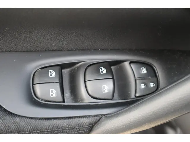 Nissan QASHQAI 1.2 VISIA SAFETY-PACK 2017 Benzine 15