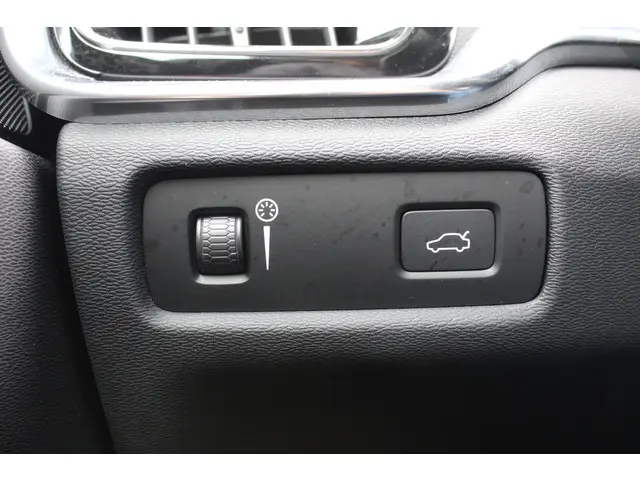 Volvo V60 B3 Automaat Momentum Advantage 2021 Benzine 19