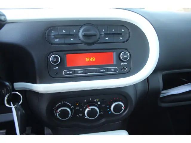 Renault Twingo 1.0 SCe Collection 2018 Benzine 6