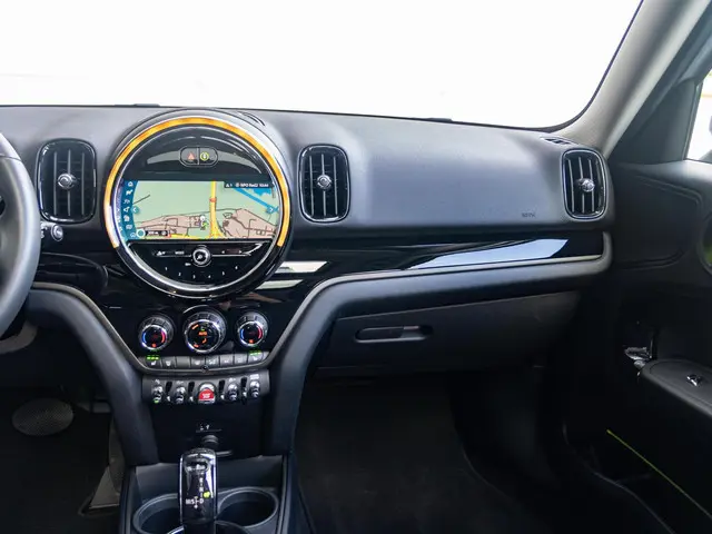 MINI Countryman Cooper Aut. 2023 Benzine 12