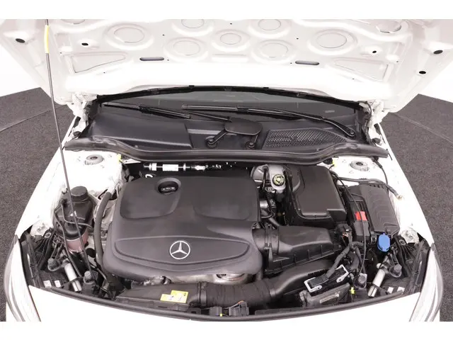 Mercedes-Benz A-Klasse 180 Ambition 2018 Benzine 23