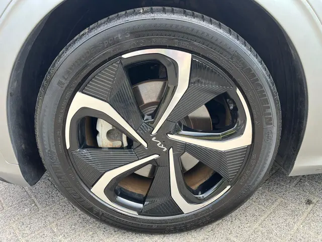Kia EV6 GT-Line AWD 77.4 kWh Matte 20'' 2022 Elektrisch 9