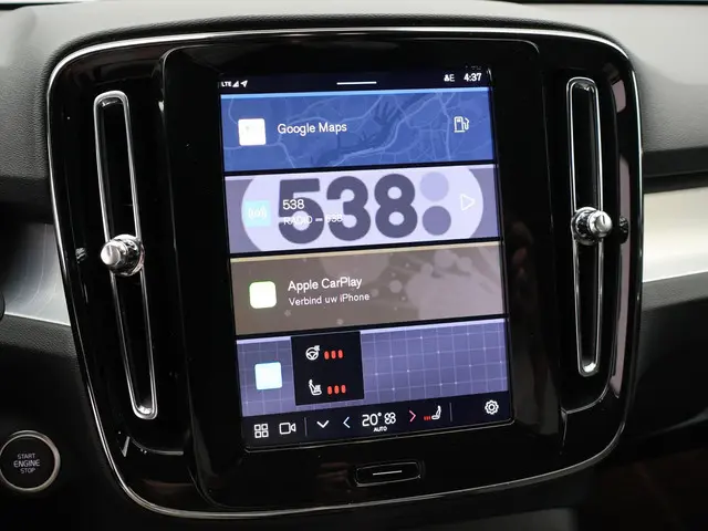 Volvo XC40 2.0 B4 Plus Dark 2025 Benzine 12