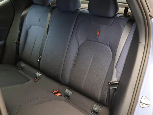 Lynk & Co 02 Core 66 kWh 2025 Elektrisch 11
