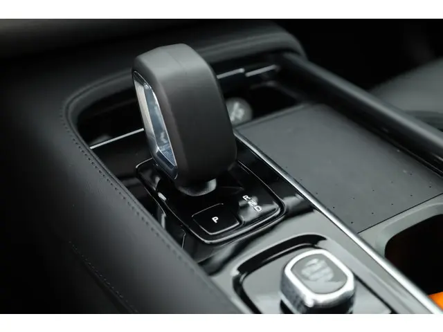 Volvo XC90 T8 Recharge Plus Bright 2024 Hybride Benzine 6