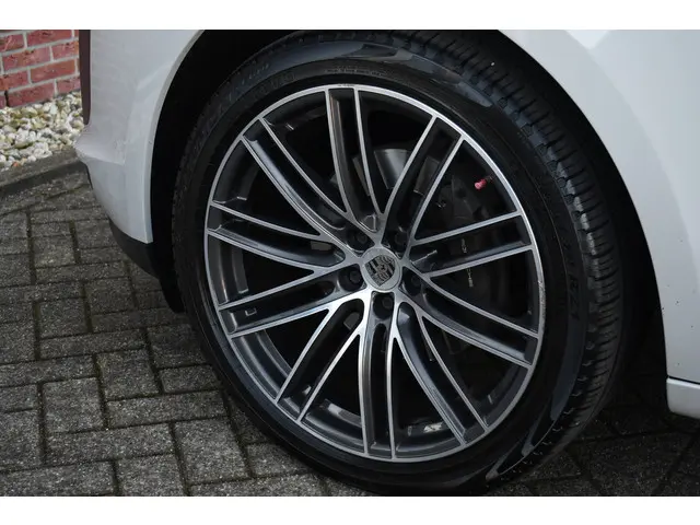 Porsche Macan 2.0 PDK 2019 Benzine 56