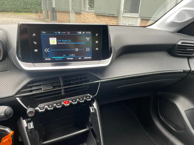 Peugeot 208 1.2 PureTech Active 2021 Benzine 9