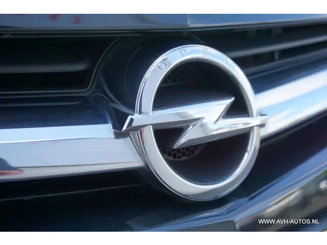 Opel Astra Sports Tourer 1.4 Turbo Sport + 2014 Benzine 9