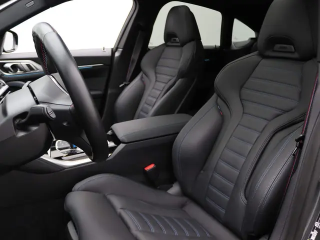 BMW i4 M50 2023 Elektrisch 10