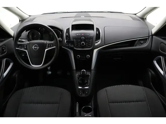 Opel Zafira Tourer 1.4 Berlin 7-persoons 2013 Benzine 26