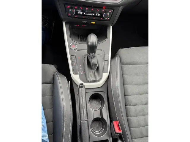 SEAT Arona 1.0 TSI Xcellence 2021 Benzine 31