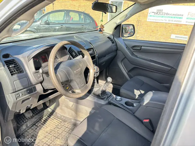 Isuzu D-Max 4x4 2.5 Double Cab LS Hi Ride 2012 Diesel 4