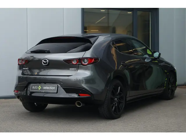 Mazda 3 2.0 e-SkyActiv-X M Hybrid 180 Luxury 2021 Benzine 6