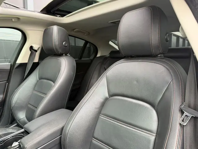 Jaguar XE 2.0 D R-Sport Dak Leer Euro-6 2017 Diesel 8