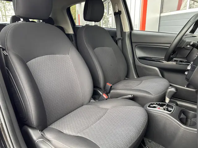 Mitsubishi Space Star 1.0 Active 2019 Benzine 15