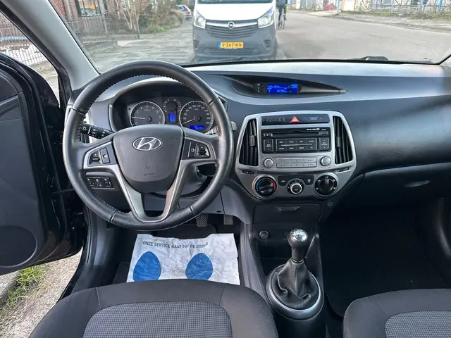 Hyundai i20 1.2i i-Motion 2012 Benzine 12