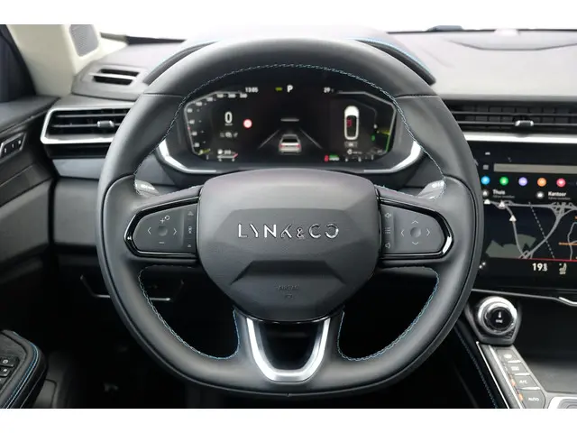 Lynk & Co 01 1.5 2023 Hybride Benzine 8