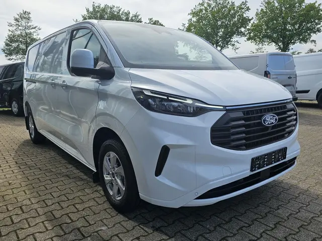 Ford Transit Custom 300 2.0 TDCI L2H1 Limited 2024 Diesel 7