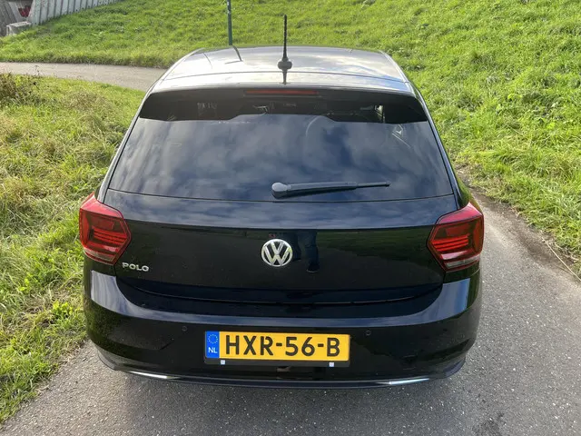 Volkswagen Polo 1.0 TSI R Line 2018 Benzine 18