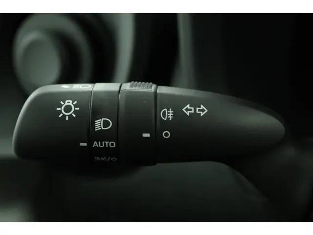 Toyota Aygo X Hybrid 115 play 2026 Hybride Benzine 29