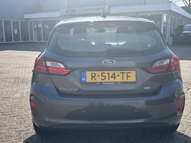 Ford Fiesta 1.0 EcoBoost Hybrid Titanium 2022 Benzine 6