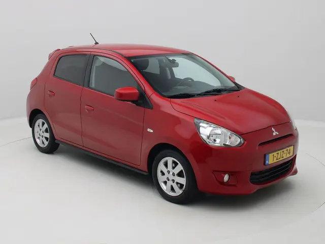 Mitsubishi Space Star 1.0 Bright 2015 Benzine 8