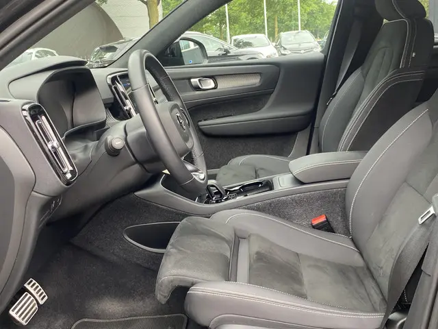 Volvo XC40 Recharge Plus 2022 Elektrisch 17