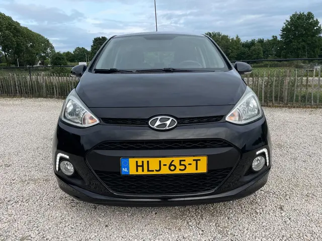 Hyundai i10 1.0i i-Motion Airco, USB, 14 inch 2014 Benzine 2