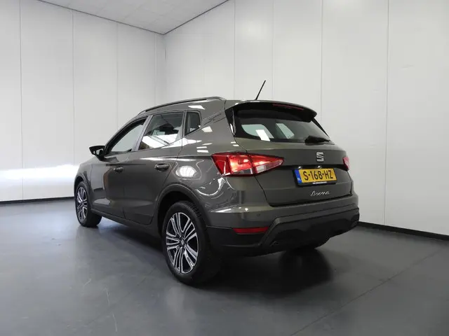 SEAT Arona 1.0 TSI Style 2023 Benzine 3