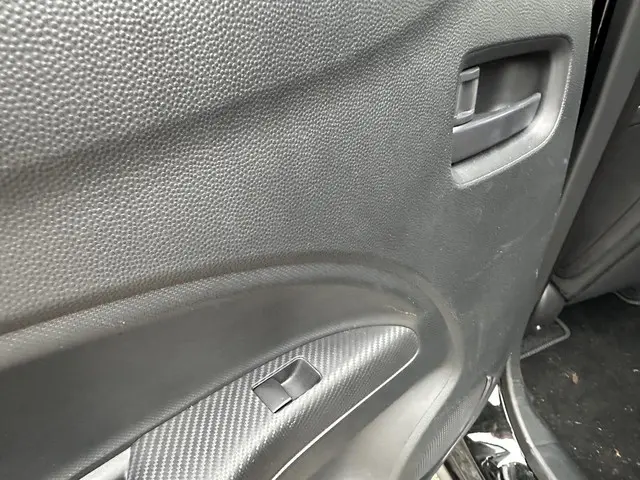 Mitsubishi Space Star 1.2 Intense 2022 Benzine 30