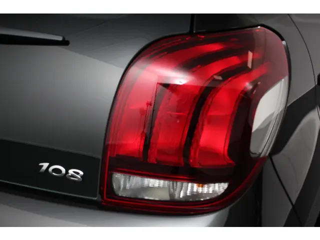 Peugeot 108 1.0 e-VTi Active 2021 Benzine 15