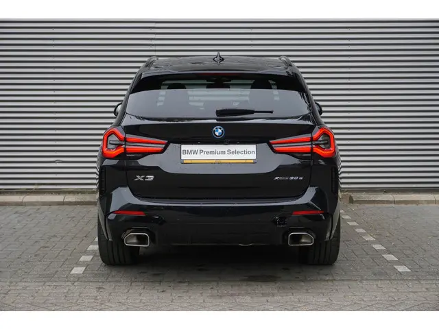 BMW X3 xDrive30e 2023 Hybride Benzine 5