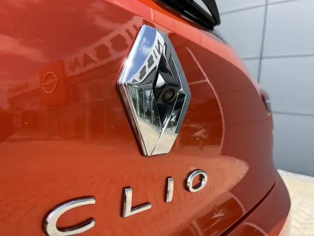 Renault Clio 1.0 TCe Intens 2021 Benzine 12