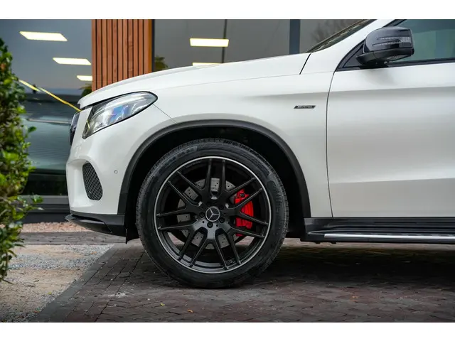 Mercedes-Benz GLE Coupé 43 AMG 4MATIC 2015 Benzine 12