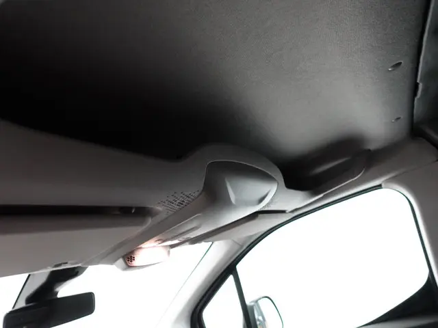 Opel Combo 130pk L1 Automaat 2023 Diesel 38