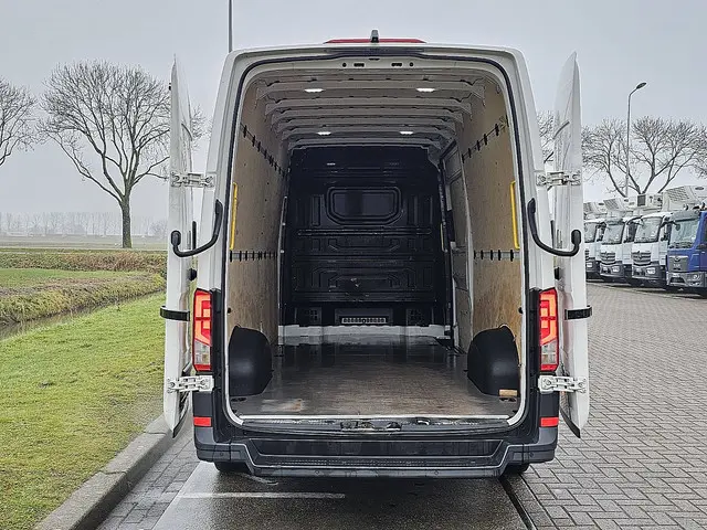 MAN TGE 3.140 2022 Diesel 13