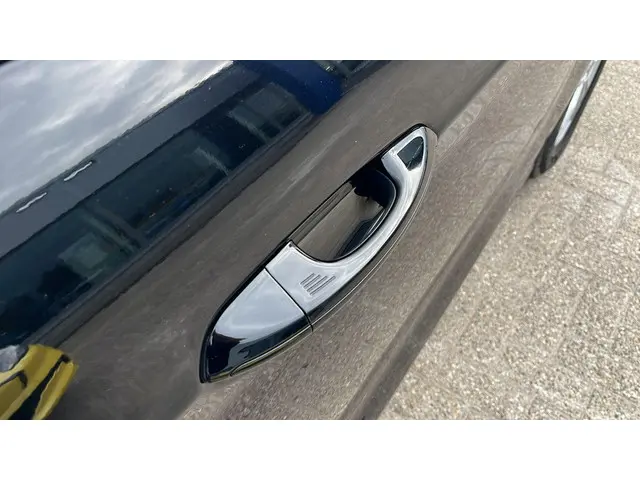 Ford S-Max 2.5 FHEV Titanium 7P 2022 Hybride Benzine 4