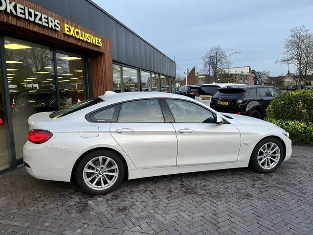 BMW 4 Serie Gran Coupé 420i High Executive 2021 Benzine 7