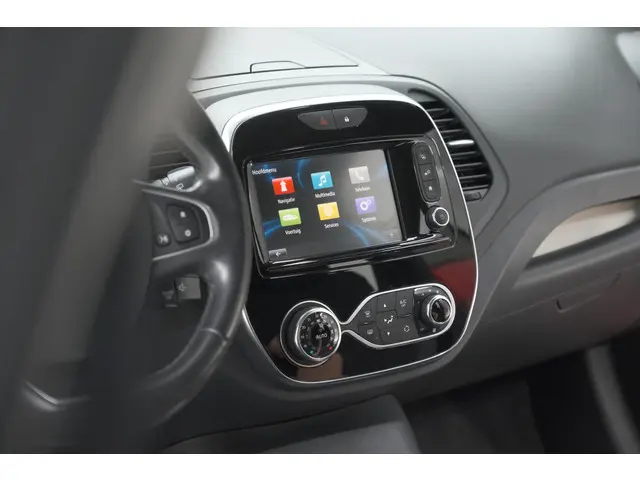 Renault Captur TCe 150 EDC Intens 2019 Benzine 50
