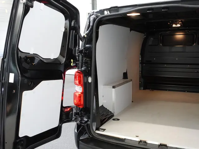 Peugeot Expert 145PK L3 Automaat 2024 Diesel 37