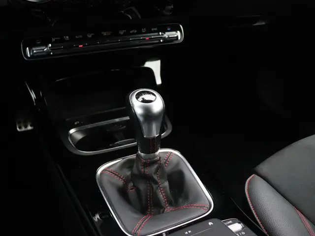 Mercedes-Benz A-Klasse 160 2020 Benzine 23