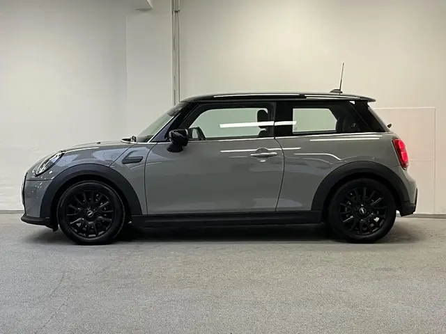 MINI Cooper 1.5 Business Edition 2021 Benzine 8