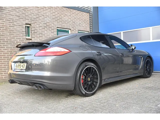 Porsche Panamera 4.8 GTS 2012 Benzine 45