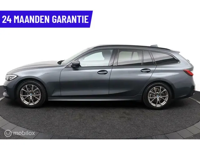 BMW 3 Serie Touring 320i High Executive 2020 Benzine 2