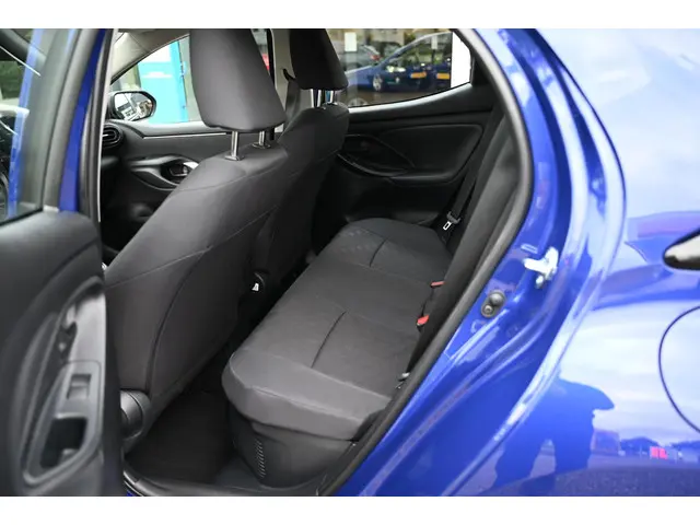 Mazda 2 Hybrid 1.5 Centre-line 2025 Hybride Benzine 13