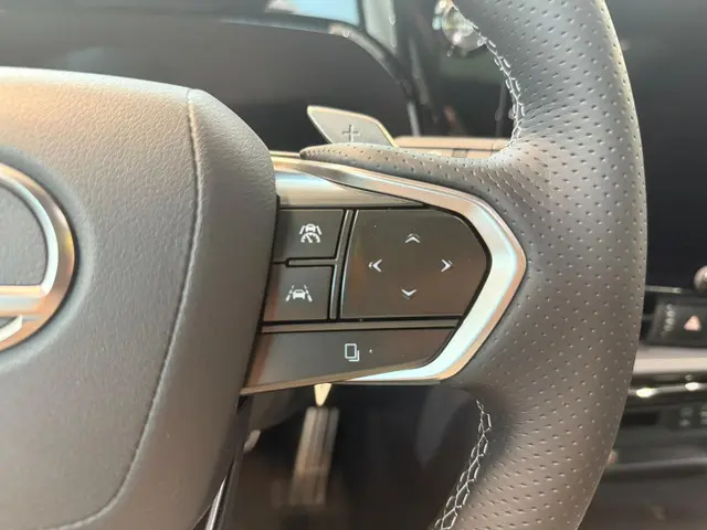 Lexus NX 450h+ AWD F SPORT Line 2025 Hybride Benzine 13